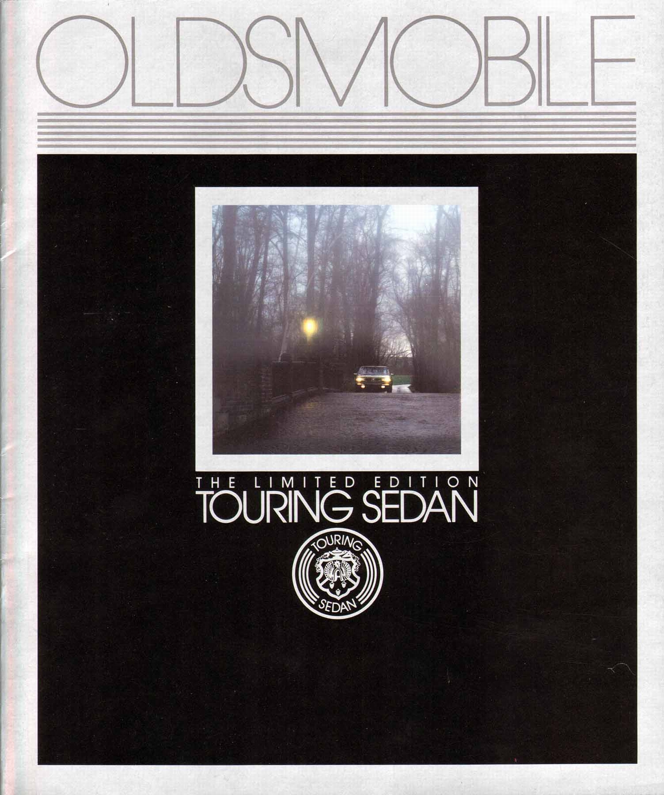 n_1987 Oldsmobile Touring Sedan Foldout-01.jpg